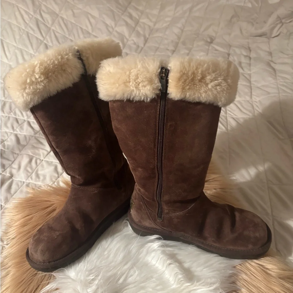 UGG Brown Suede Boots with Cream Fur